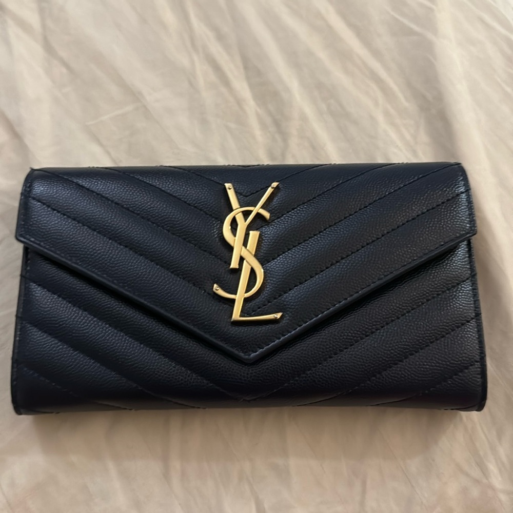 ❌SOLD❌EUC Authentic Saint Laurent Monogram Matelasse Leather Wallet Navy Blue